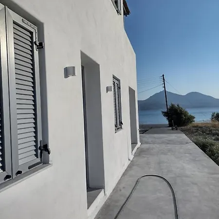 Bay-dream 1 * Adamantas (Milos)